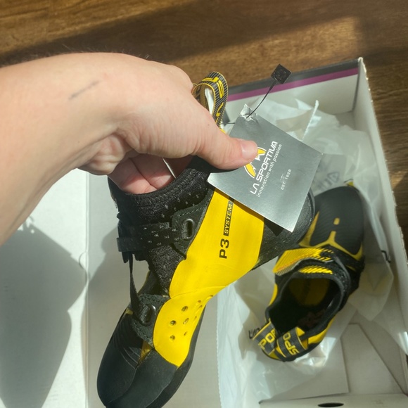 La Sportiva Solution Comps Unisex EU35.5 Climbing Shoes - Picture 7 of 7